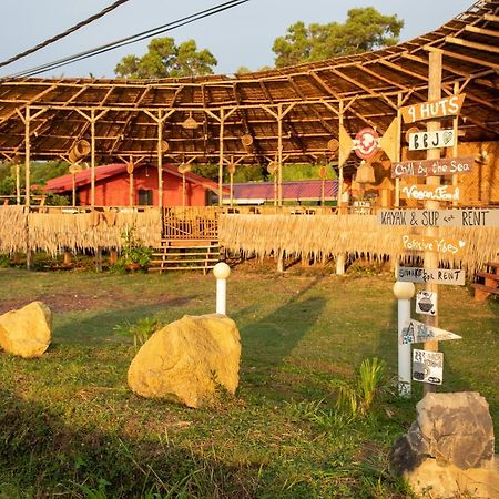 9 Huts On A Hill Otel Kudat Dış mekan fotoğraf