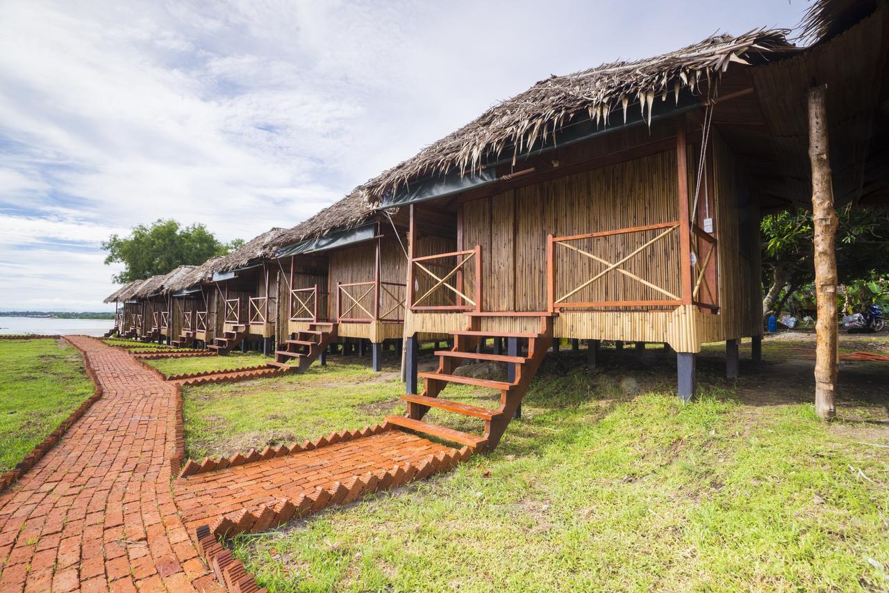 9 Huts On A Hill Otel Kudat Dış mekan fotoğraf