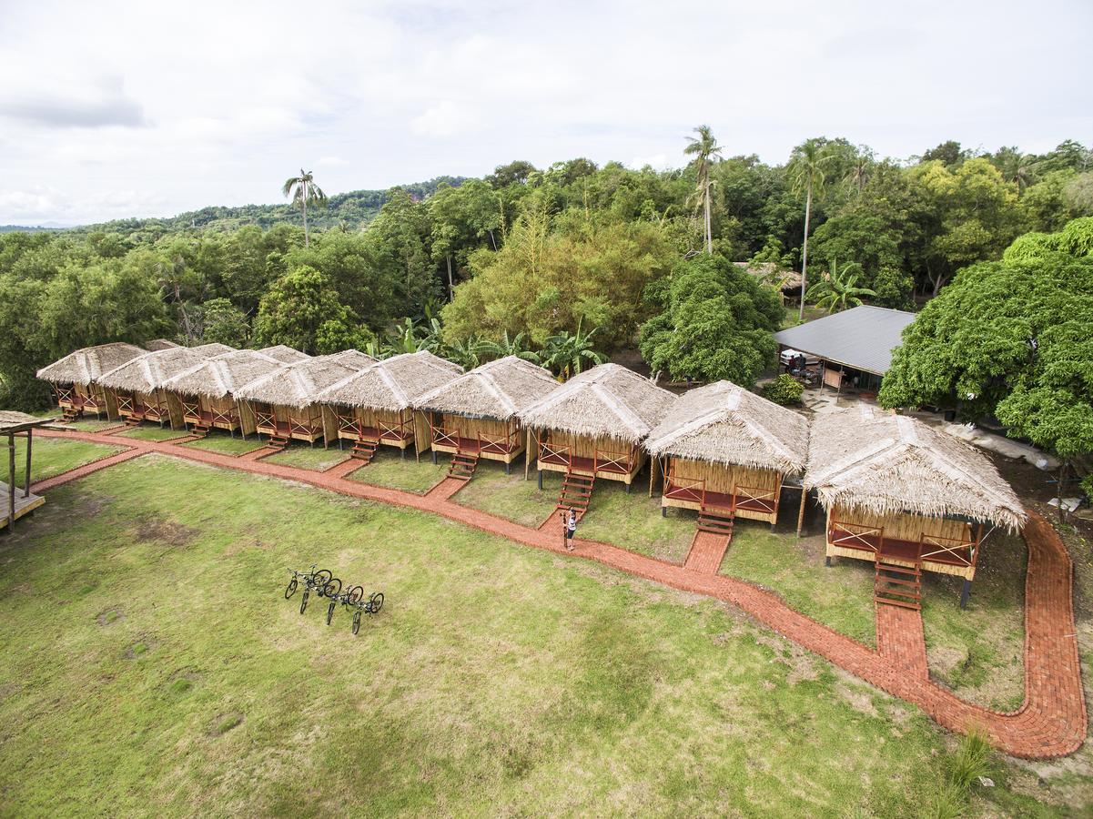 9 Huts On A Hill Otel Kudat Dış mekan fotoğraf