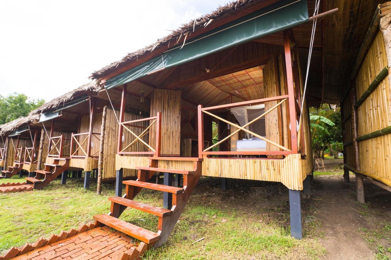 9 Huts On A Hill Otel Kudat Dış mekan fotoğraf